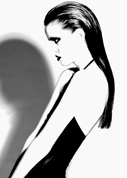 Immagine HAIRFASHION HEATHER NELSON - NELSON HAIRDRESSING 941-04.jpg