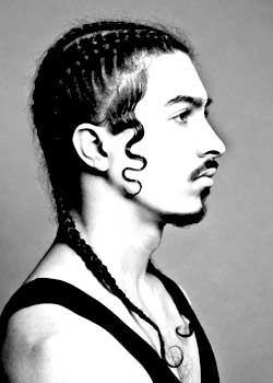 Immagine HAIRFASHION KEVIN LUCHMUN - TONI&GUY A187-03.jpg