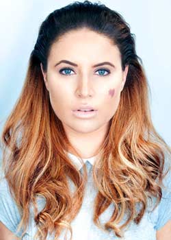 Immagine HAIRFASHION NADIA BOUCHIKHI B538-02.jpg