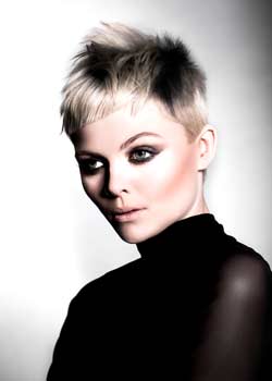 Immagine HAIRFASHION Ross Charles - Ross Charles Hairdressing B554-07.jpg