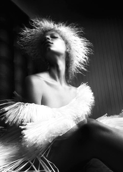 Immagine HAIRFASHION Suzie McGill, Dylan Britain and Diana Carson, Rainbow Room International Artistic Team B624-02.jpg