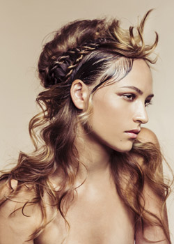 Immagine HAIRFASHION Mary Millsteed B755-02.jpg