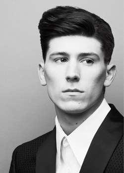 Immagine HAIRFASHION Denis Robinson & Richard Tucker  B825-05.jpg