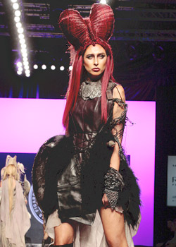 Immagine HAIRFASHION Ziortza Zarauza - Centro BETA B844-02.jpg