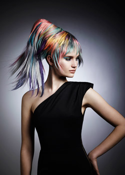 Immagine HAIRFASHION VIVIENNE MACKINDER C/C200-05.jpg