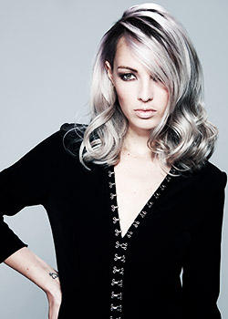 Immagine HAIRFASHION Kelly Angel - Craig Chapman Salon C/C263-06.jpg