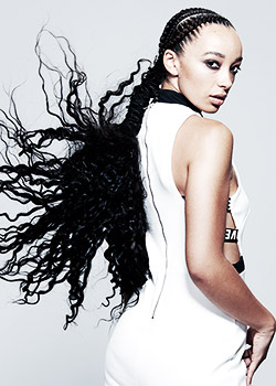 Immagine HAIRFASHION Kelly Angel - Craig Chapman Salon C/C263-07.jpg