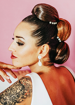 Immagine HAIRFASHION Vanessa Oller Herrera, Karen Bazurto Dicao, Lorena Carracedo Romero - Rodelas C/C583-01.jpg
