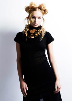 Immagine HAIRFASHION IdHAIR International Art Team C148-03.jpg