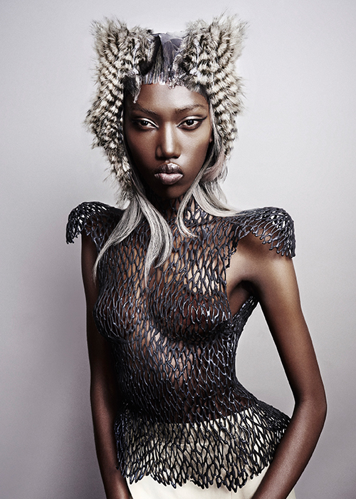 Immagine HAIRFASHION Efi Davies D/Efi-Davies_2025_B131_01.jpg