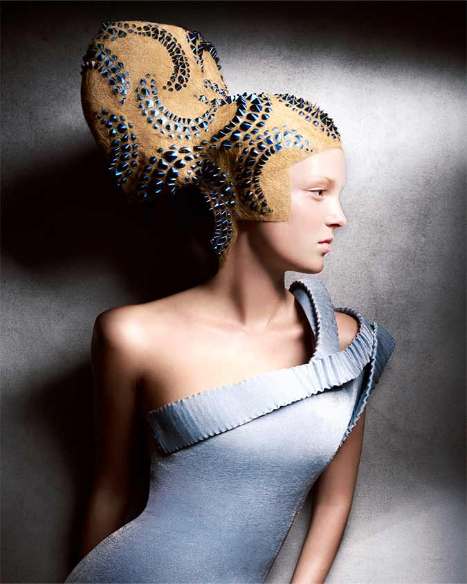 Immagine HAIRFASHION Efi Davies D/Efi-Davies_2026_B234_05.jpg