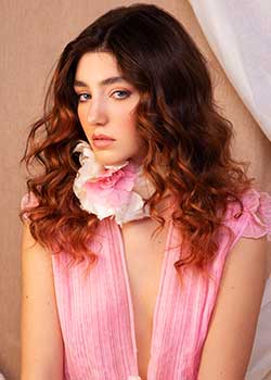 Immagine HAIRFASHION Kapera Team & Aveda Education Team  D/Kapera-Team-2021-A089-03.jpg