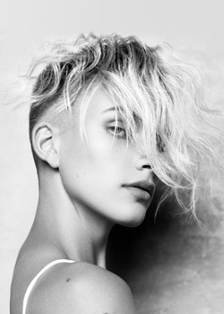 Immagine HAIRFASHION Mode Hair D/MODE_Hair_2021_A57_03.jpg