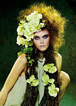 Immagine HAIRFASHION LUIGI NERI - PIERLUIGI FABBRI - SIMONE PEDERIVA - ELISA SALEMME LuigiNeri-PierluigiFabbri-SimonePederiva-ElisaSalemme-Ultranatural-Toxic-Original-Virtual-Shaped-843-01.jpg